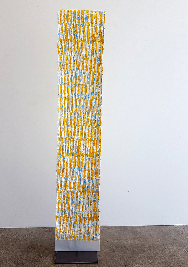 Susanne Lyner, 2019, Meine Stammbäume Nr. 05, Acryl auf Transparentpapier beidseitig bearbeitet, 340 x 33 cm Susanne Lyner, 2019, Meine Stammbäume Nr. 05, Acryl auf Transparentpapier beidseitig bearbeitet, 340 x 33 cm