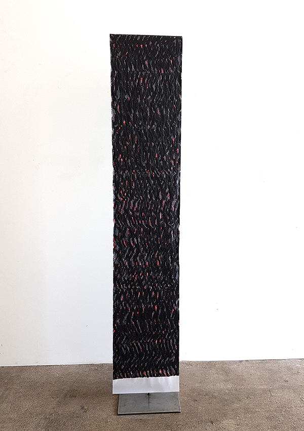 Susanne Lyner, 2019, Meine Stammbäume Nr. 10, Acryl auf Transparentpapier beidseitig bearbeitet, 340 x 33 cm Susanne Lyner, 2019, Meine Stammbäume Nr. 10, Acryl auf Transparentpapier beidseitig bearbeitet, 340 x 33 cm