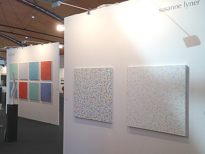 Susanne Lyner auf der Art Karlsruhe 2013 bei Galerie Wesner