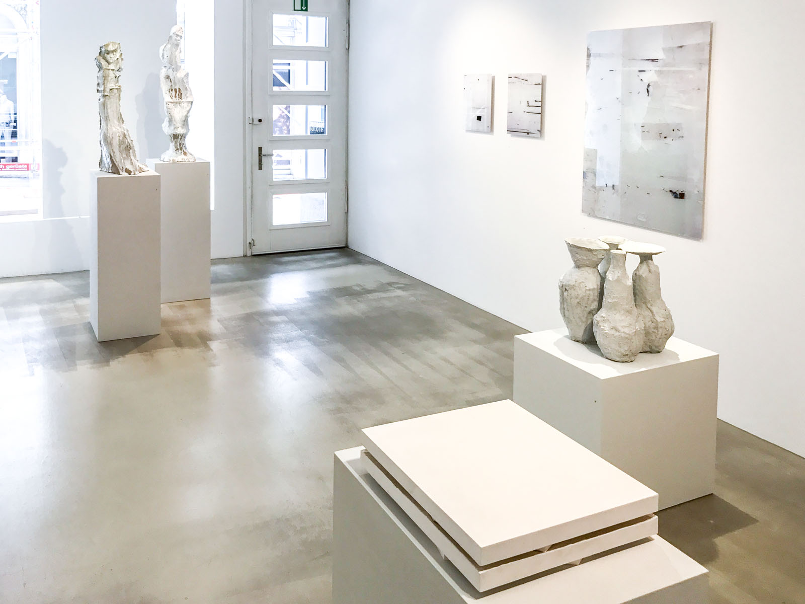 Arnold Annen, Verena Baumann, Michael Cleff, Daphne Corregan, Gundi Dietz, Nikola Dimitrov, Violette Fassbaender, Sonya Friedrich, Annatina Graf, Susan Hodel, Simon Horn, Audrius Janusonis, Dorothee Joachim, Doris Kaiser, Yeunhi Kim, Harald Kröner, Kumiko Kurachi,Rudy Lanjouw, Susanne Lyner, Jean Mauboulès, Jörg Mollet, Johannes Nagel, Sasha Pichushkin, Valda Podkalne, Sarah Pschorn, Takashi Suzuki, Johan Tahon, Akio Takamori, Ursus A. Winiger, Thomas Woodtli Arnold Annen, Verena Baumann, Michael Cleff, Daphne Corregan, Gundi Dietz, Nikola Dimitrov, Violette Fassbaender, Sonya Friedrich, Annatina Graf, Susan Hodel, Simon Horn, Audrius Janusonis, Dorothee Joachim, Doris Kaiser, Yeunhi Kim, Harald Kröner, Kumiko Kurachi,Rudy Lanjouw, Susanne Lyner, Jean Mauboulès, Jörg Mollet, Johannes Nagel, Sasha Pichushkin, Valda Podkalne, Sarah Pschorn, Takashi Suzuki, Johan Tahon, Akio Takamori, Ursus A. Winiger, Thomas Woodtli